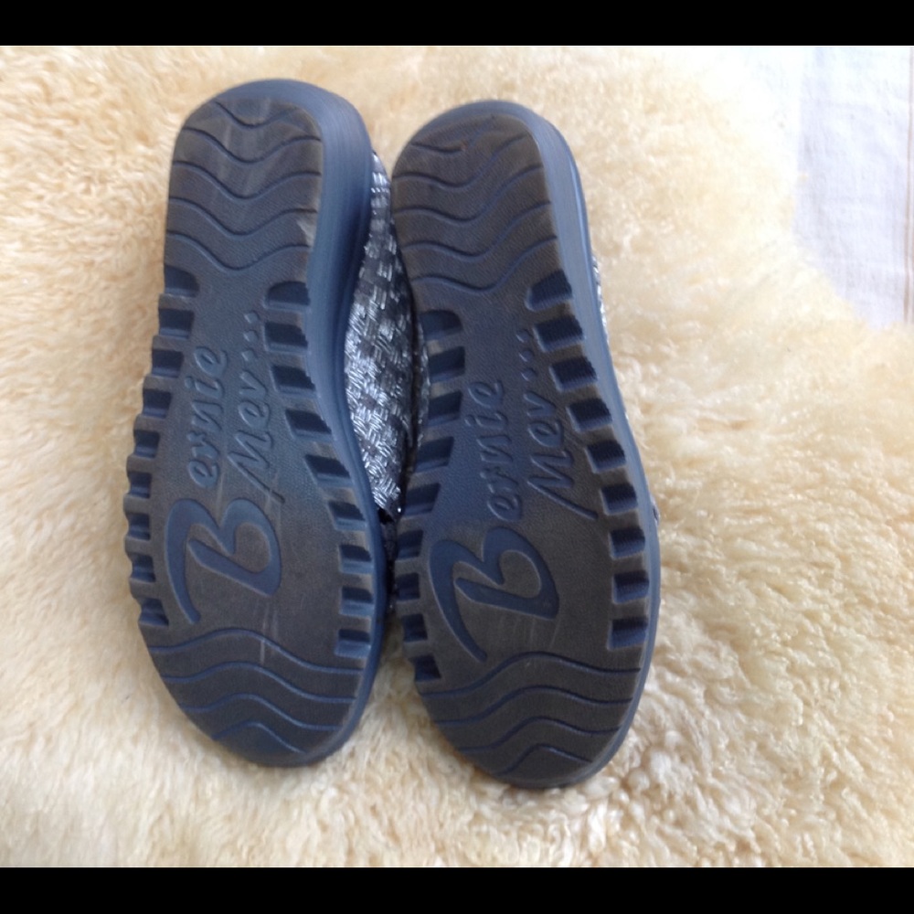 Shoes - Picture 6 of 6